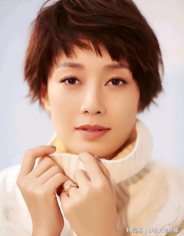 天花板让马伊琍和整个娱乐圈“沉默”了开元棋牌app官媒发文58岁管虎再破(图4) 天花板让马伊琍和整个娱乐圈“沉默”了开元棋牌app官媒发文58岁管虎再破(图4)